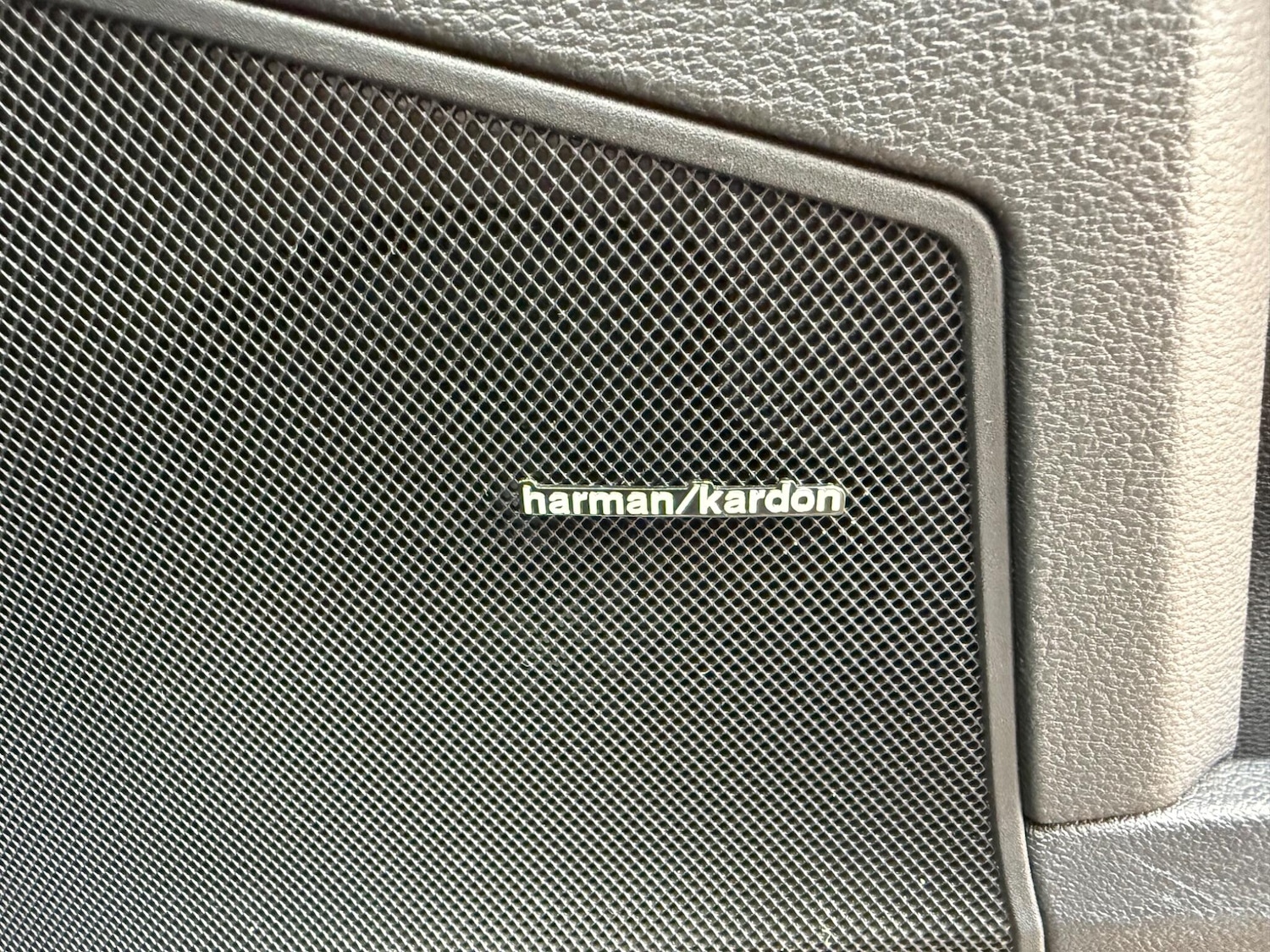 Used Mercedes-Benz E Class 2010 for sale - 77924892: Photo 25