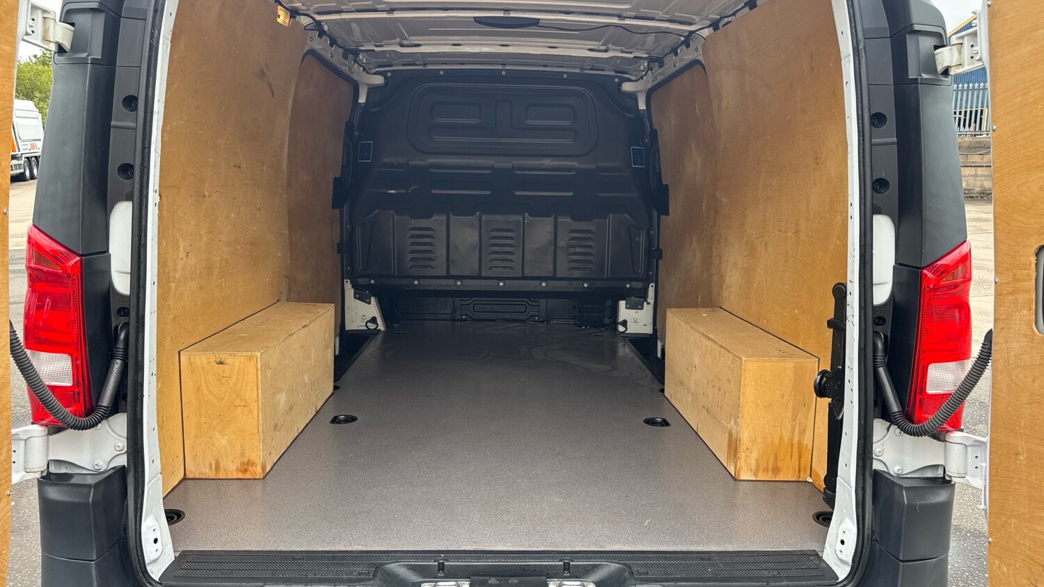 Used Mercedes-Benz Vito 2021 for sale - 76352251: Photo 16