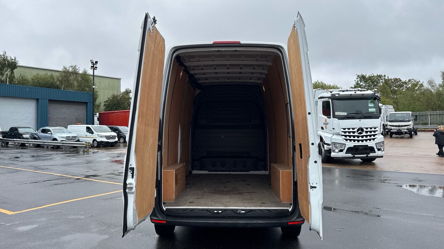 Used Mercedes-Benz Sprinter 2023 for sale - 75994703: Photo 17