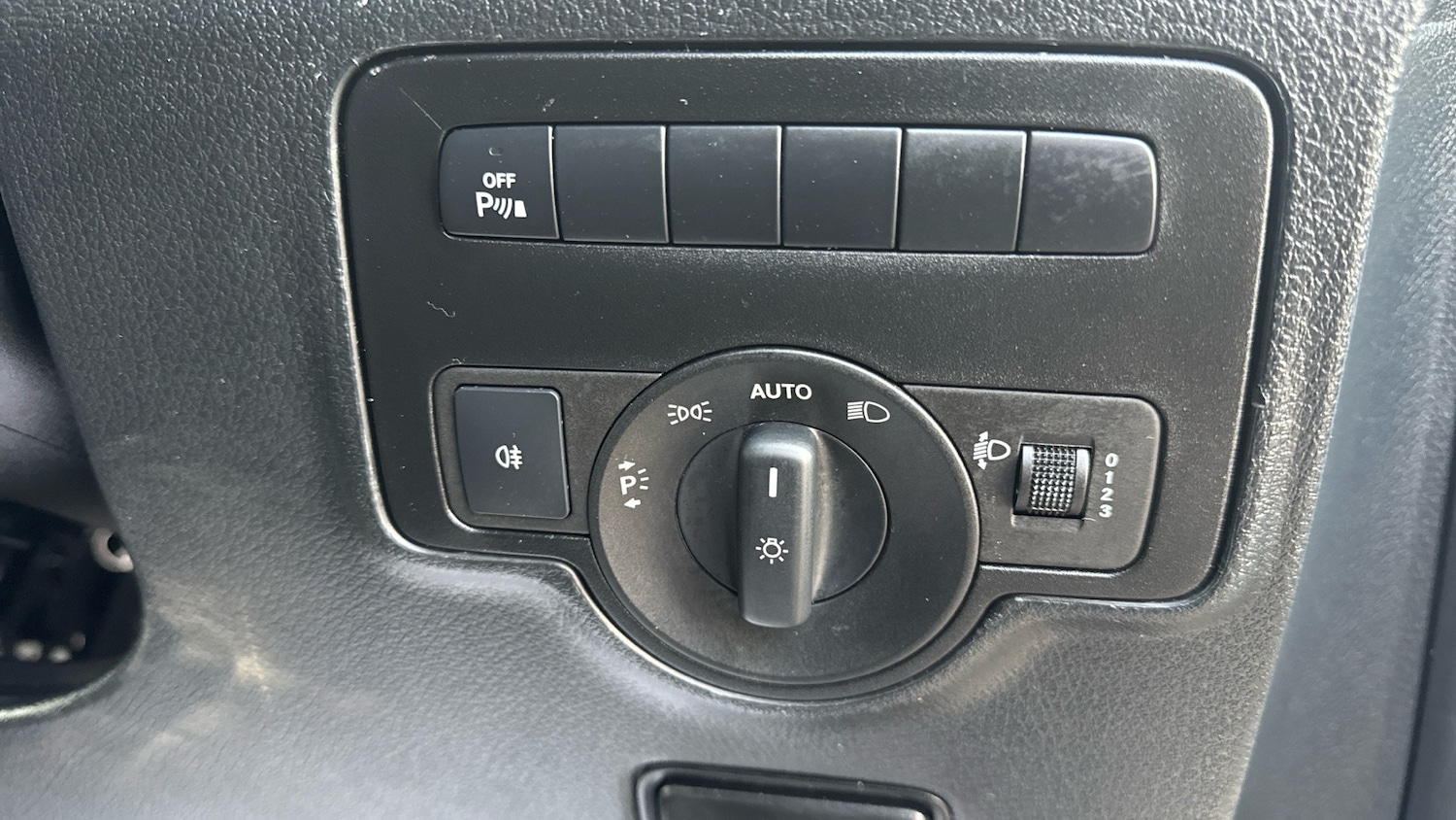 Used Mercedes-Benz Vito 2023 for sale - 77148525: Photo 31