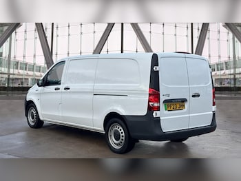 Used Mercedes-Benz Vito 2023 for sale - 77148525: Photo