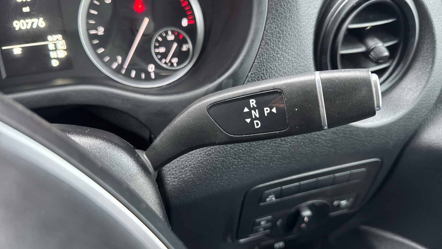 Used Mercedes-Benz Vito 2019 for sale - 77282485: Photo 25