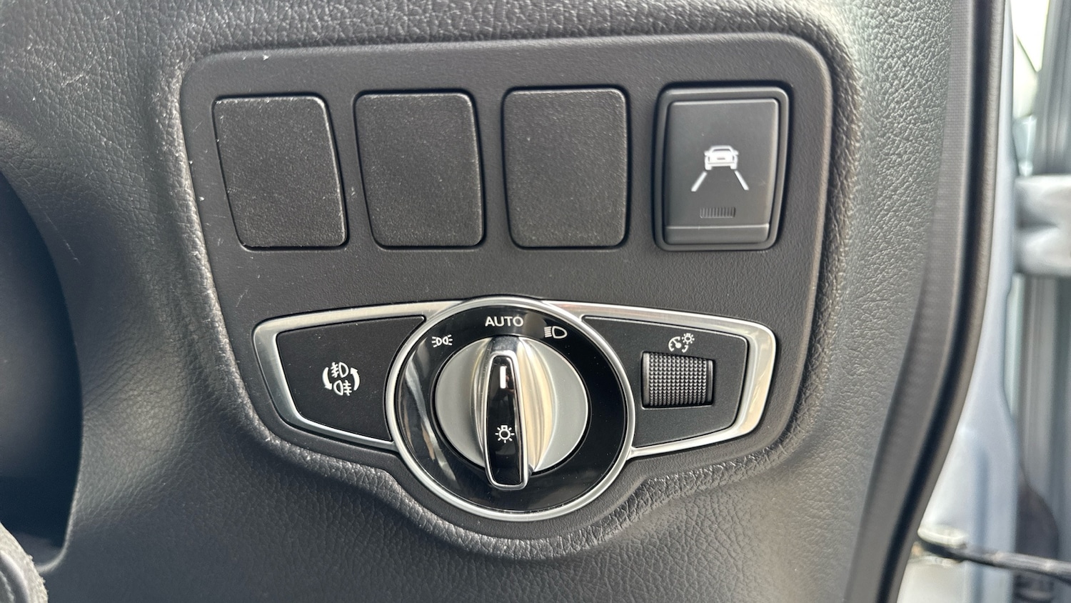 Used Mercedes-Benz X-Class 2019 for sale - 76156891: Photo 28