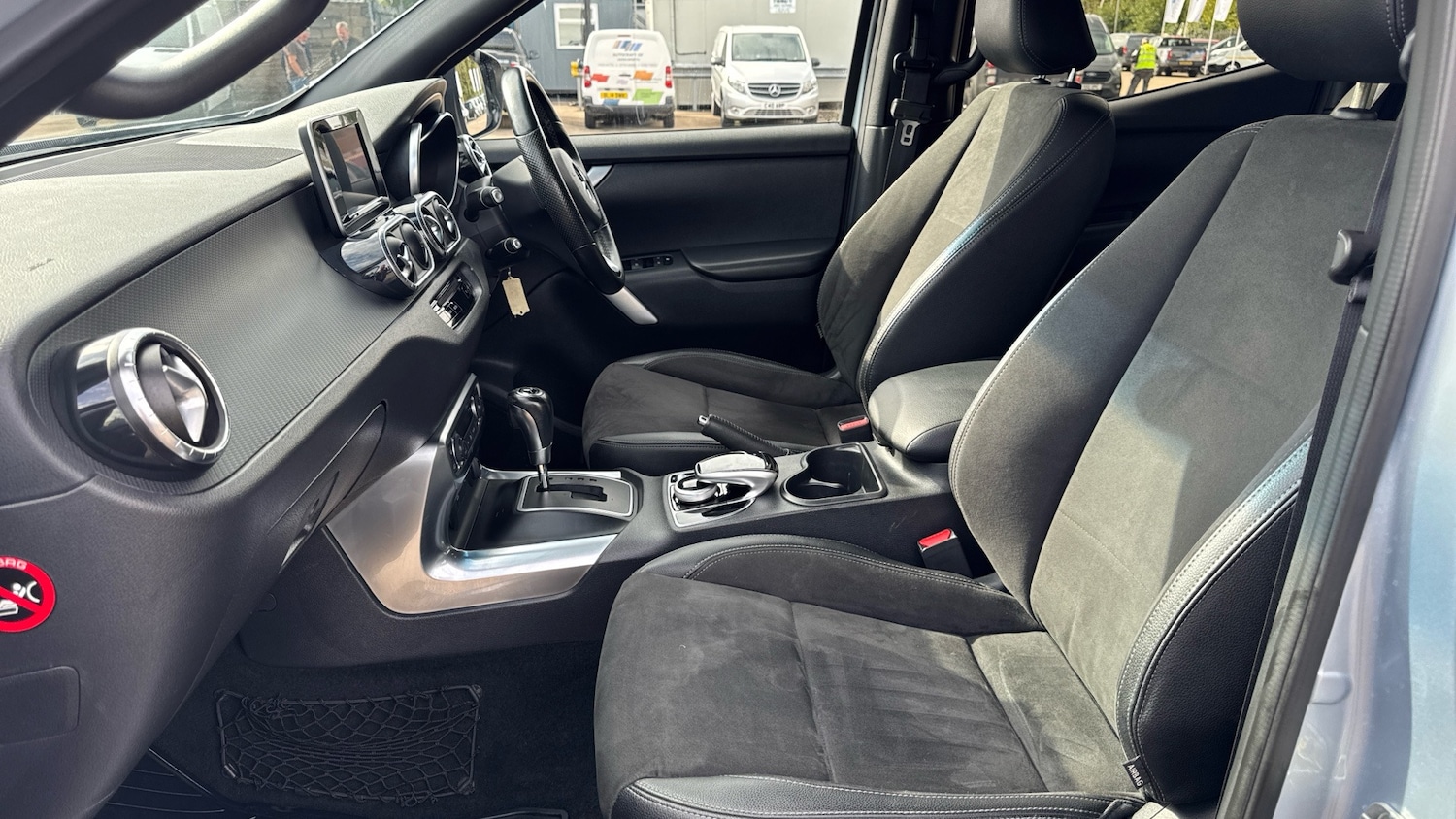 Used Mercedes-Benz X-Class 2019 for sale - 76156891: Photo 9