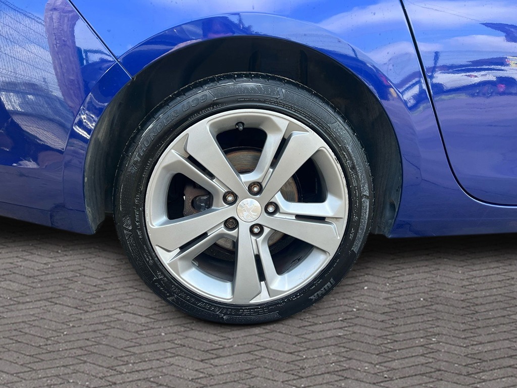 Used Peugeot 308 2018 for sale - 76379217: Photo 14