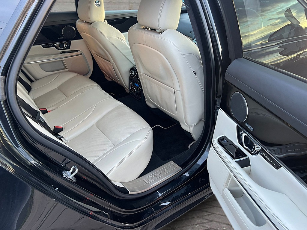 Used Jaguar XJ 2016 for sale - 76358287: Photo 19