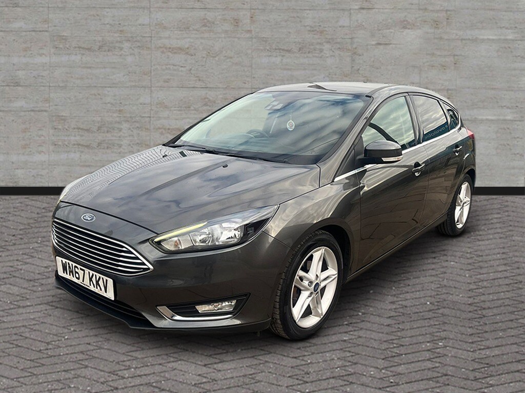 Used Ford Focus 2017 for sale - 76613584: Photo 2