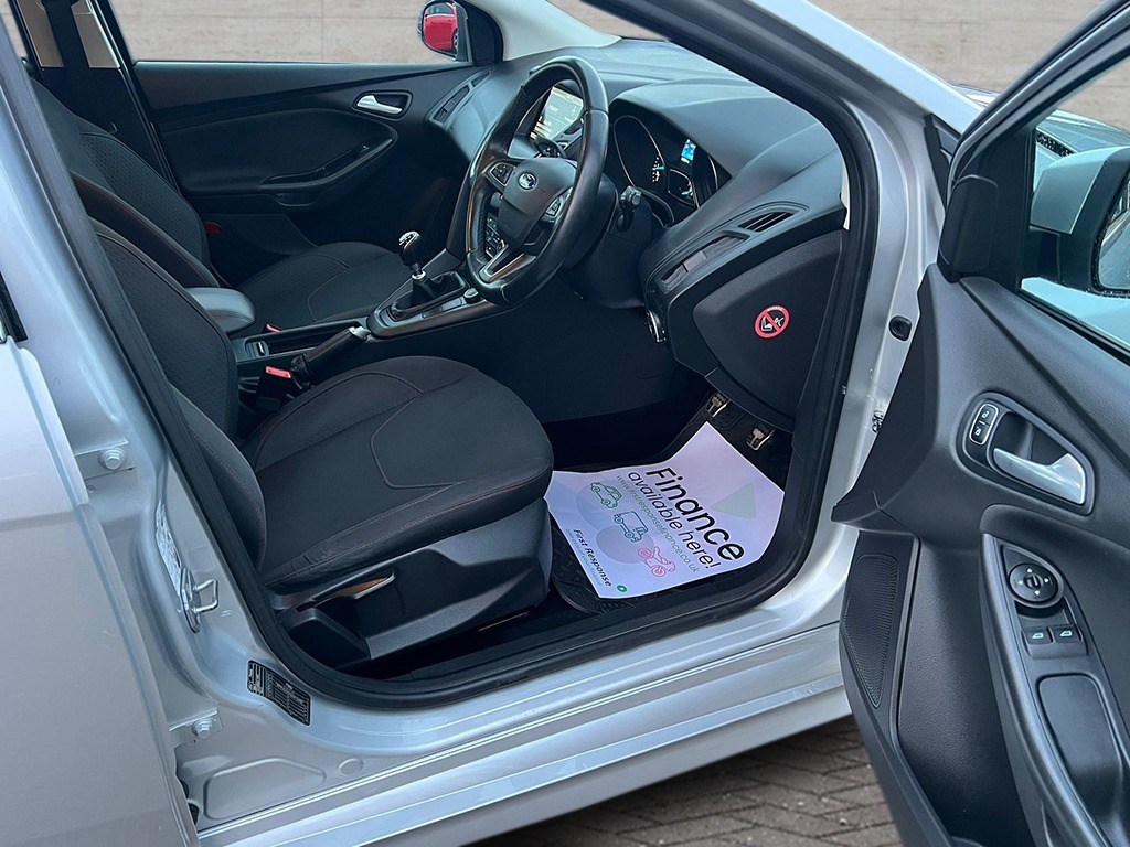 Used Ford Focus 2016 for sale - 77742839: Photo 11