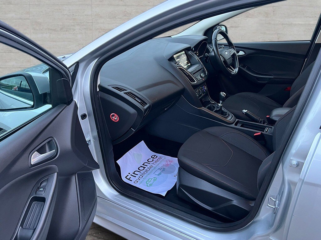 Used Ford Focus 2016 for sale - 77742839: Photo 9