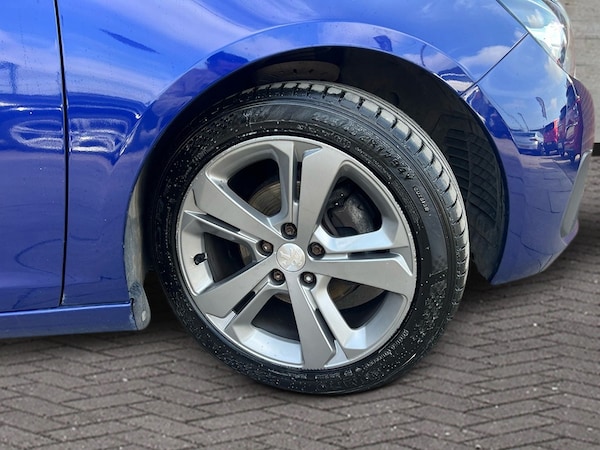 Used Peugeot 308 2018 for sale - 76232997: Photo 16
