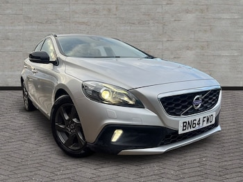 Used Volvo V40 2014 for sale - 76907787: Photo