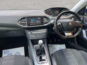 Used Peugeot 308 2018 for sale - 77483062: Photo