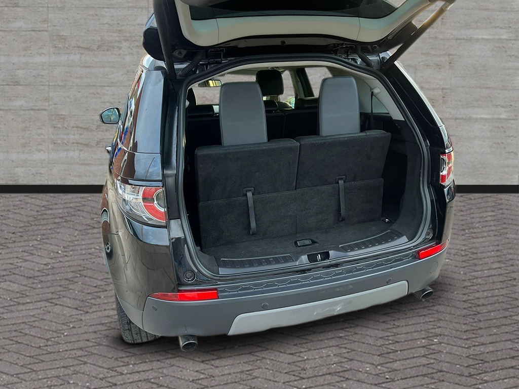 Used Land Rover Discovery Sport 2016 for sale - 76358370: Photo 9