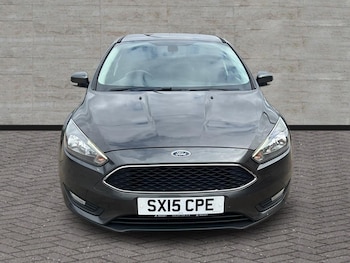 Used Ford Focus 2015 for sale - 76091164: Photo 2