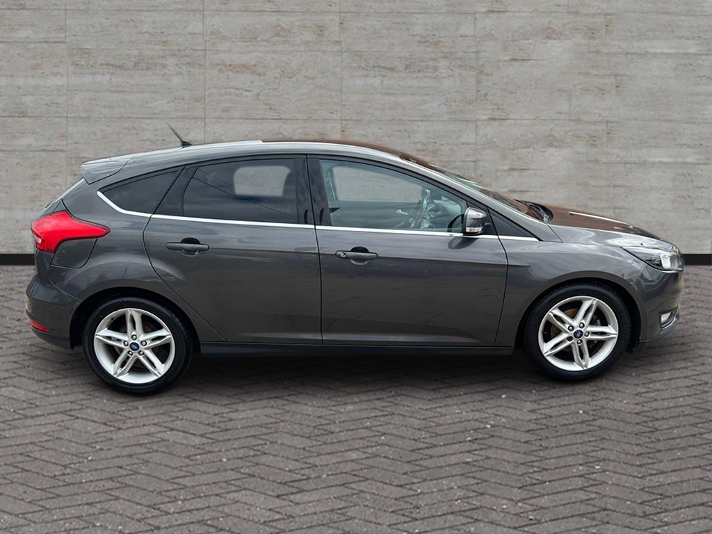 Used Ford Focus 2015 for sale - 76091164: Photo 7
