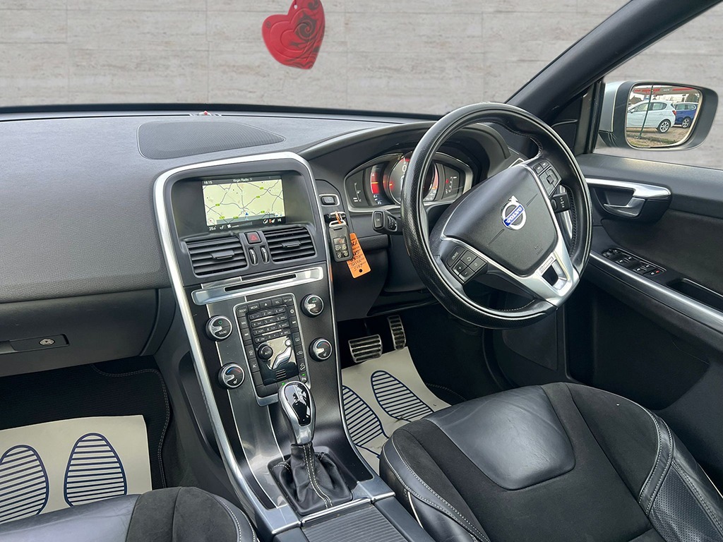 Used Volvo XC60 2015 for sale - 77616160: Photo 13