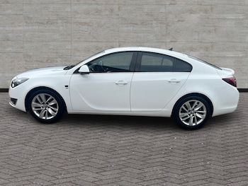 Used Vauxhall Insignia 2017 for sale - 75608324: Photo