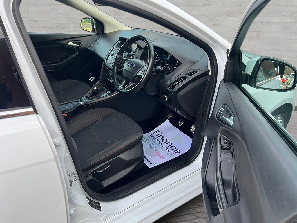 Used Ford Focus 2015 for sale - 77662844: Photo 11