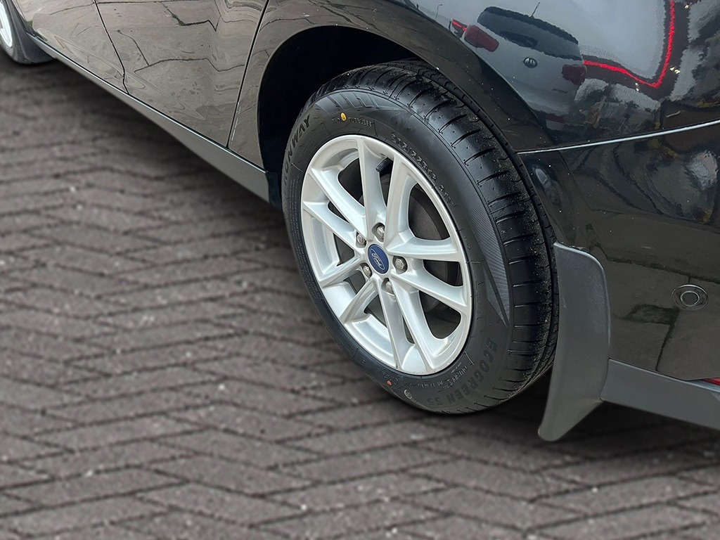 Used Ford Focus 2015 for sale - 77039228: Photo 9