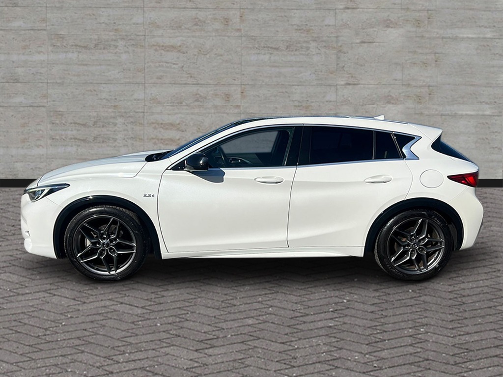 Used Infiniti Q30 2016 for sale - 77918244: Photo 26