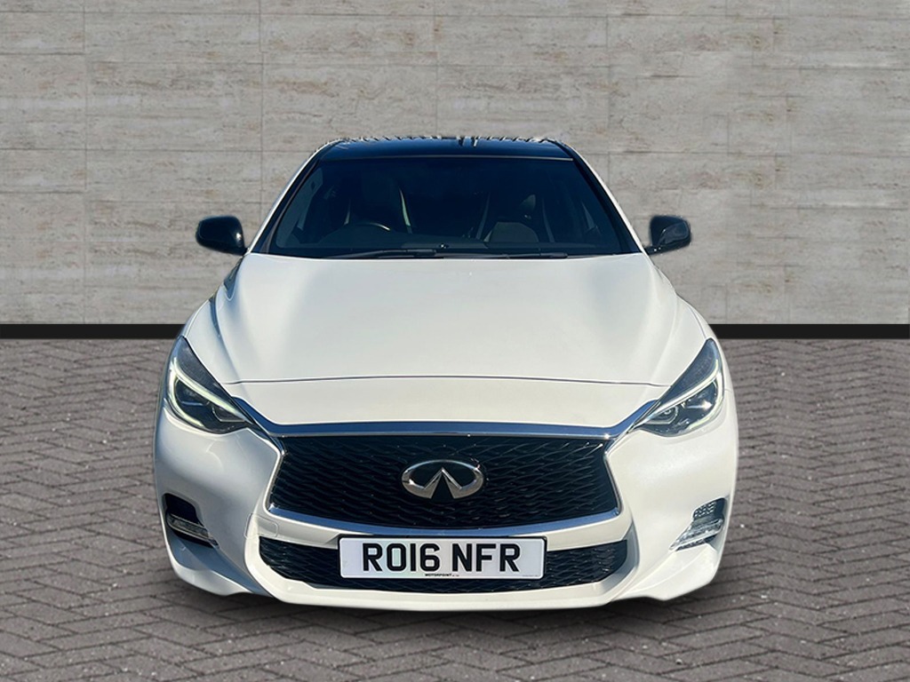 Used Infiniti Q30 2016 for sale - 77918244: Photo 5