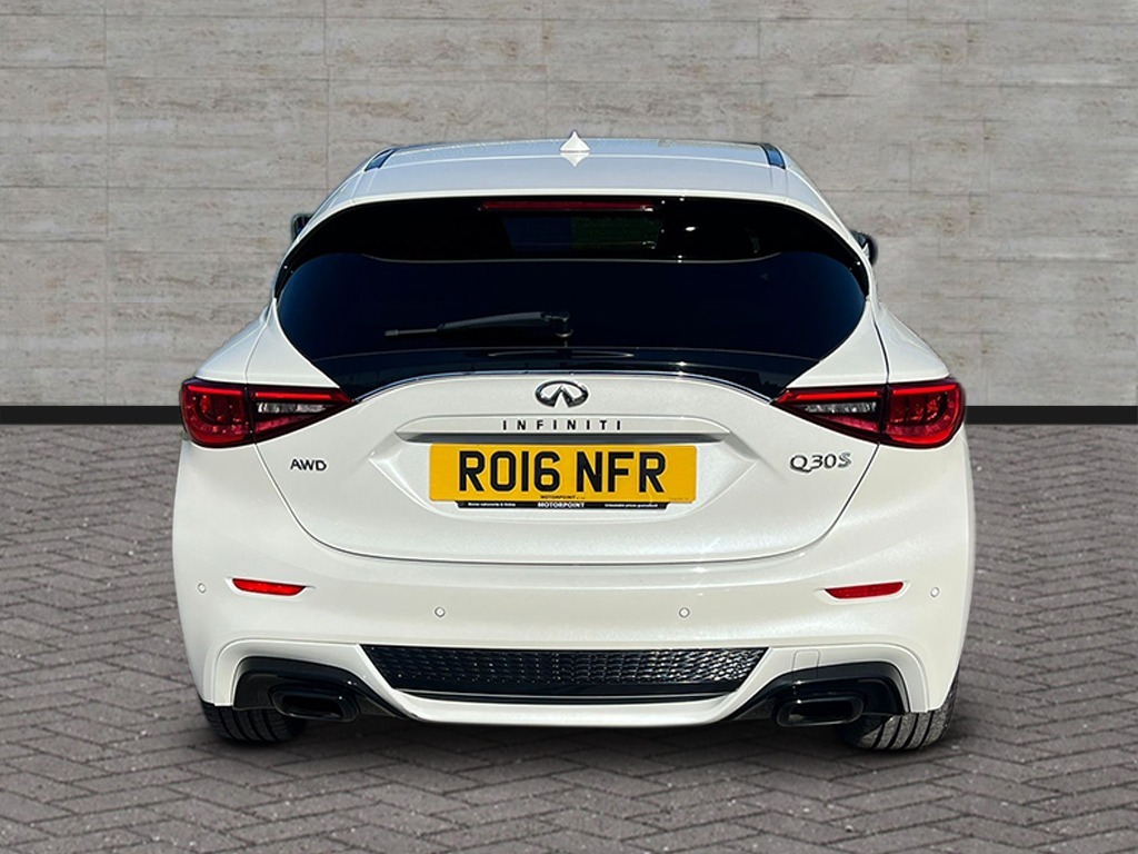 Used Infiniti Q30 2016 for sale - 77918244: Photo 6