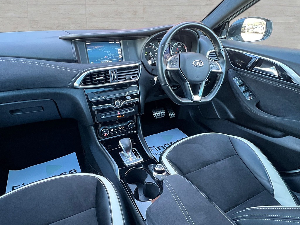 Used Infiniti Q30 2016 for sale - 77918244: Photo 7