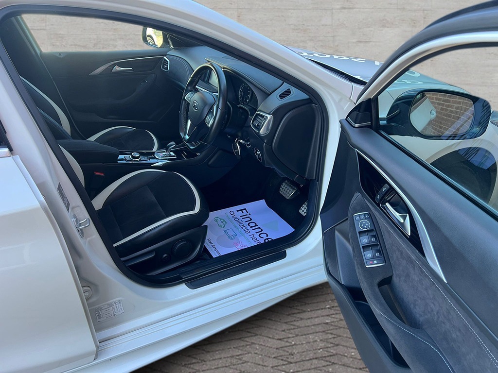 Used Infiniti Q30 2016 for sale - 77918244: Photo 9