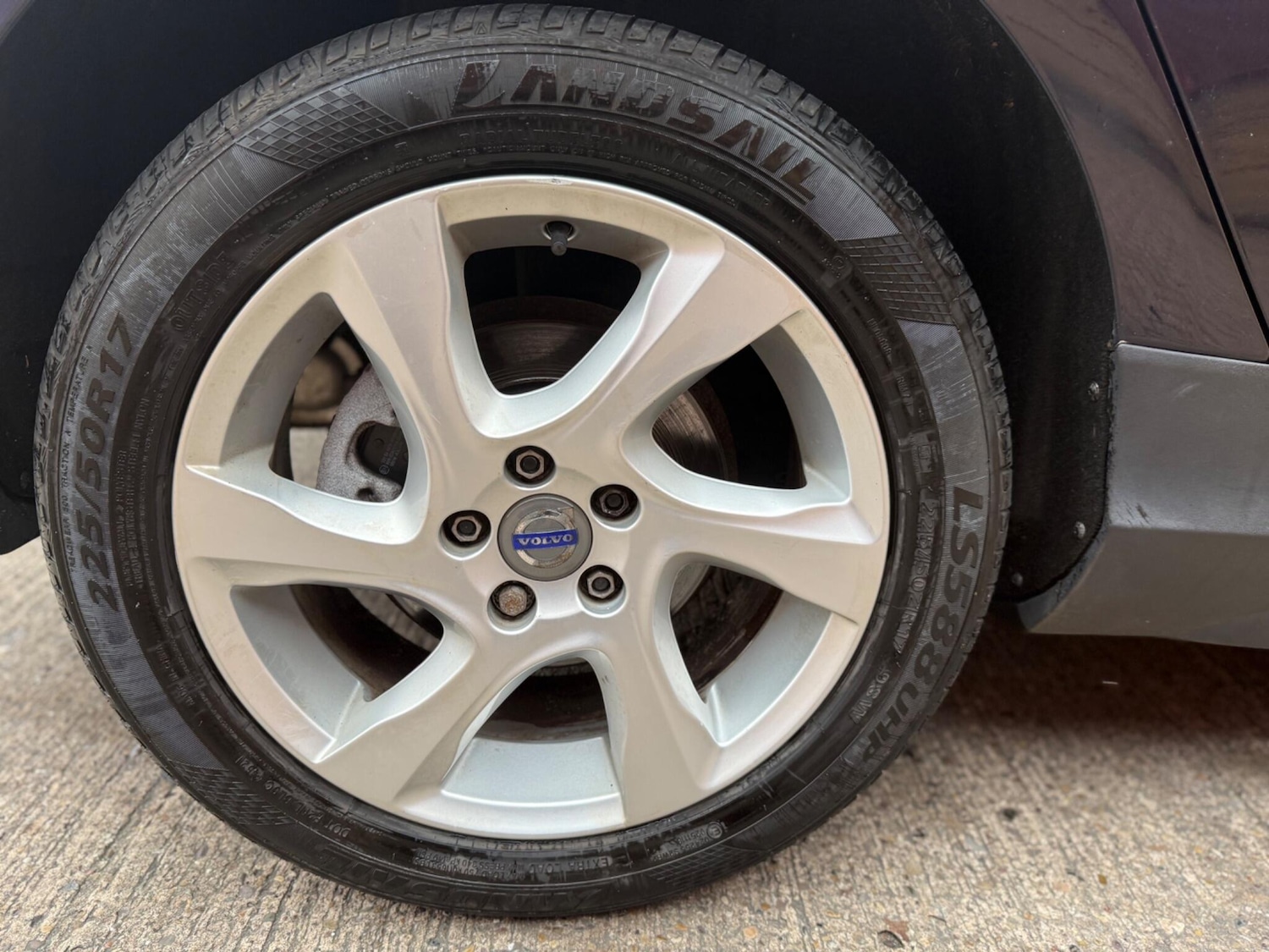 Used Volvo V40 2016 for sale - 77205065: Photo 29