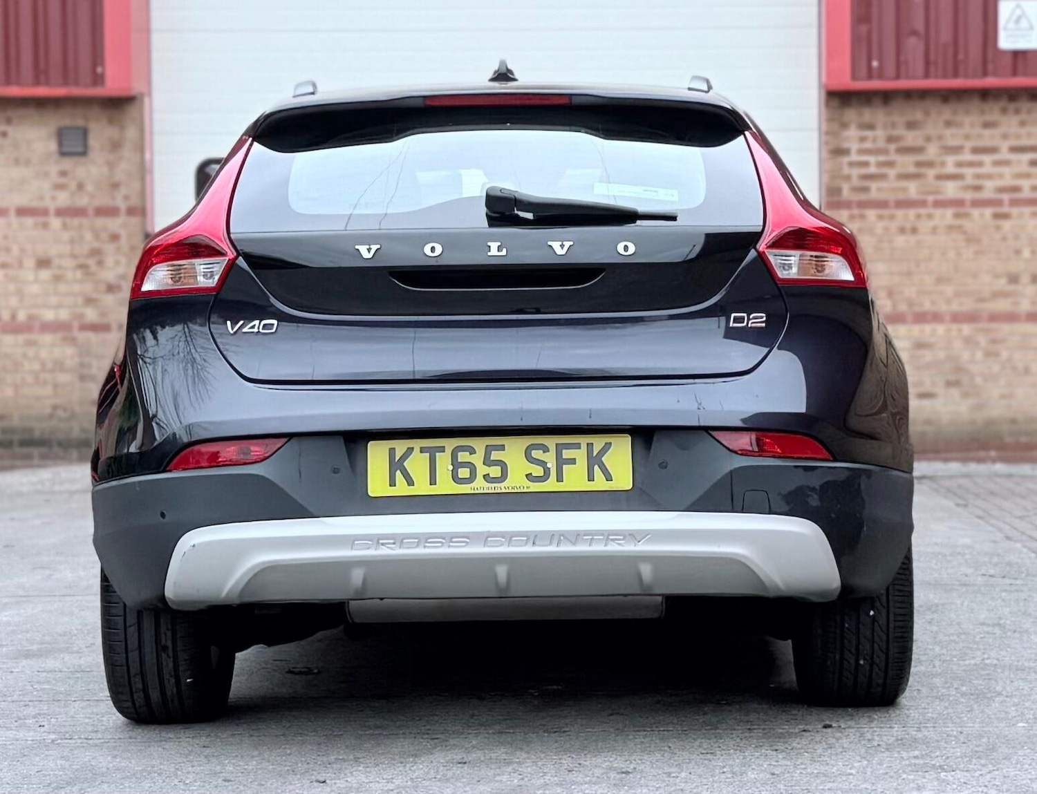 Used Volvo V40 2016 for sale - 77205065: Photo 3