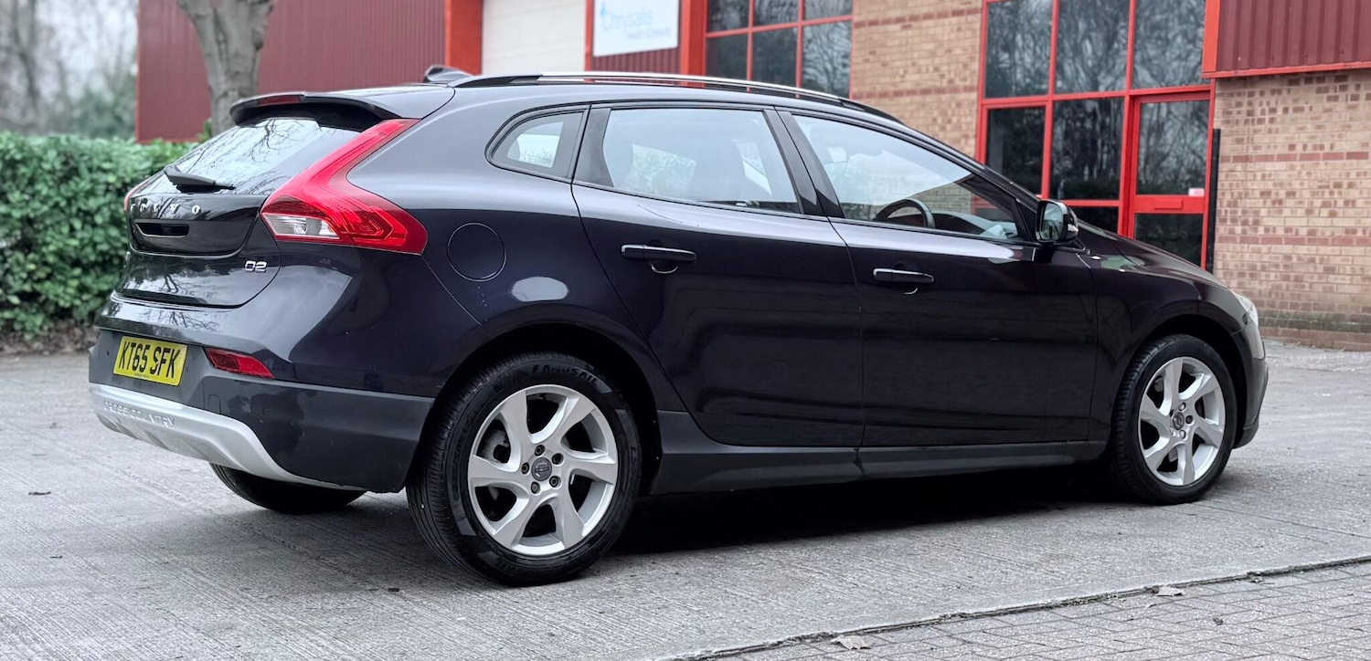 Used Volvo V40 2016 for sale - 77205065: Photo 36