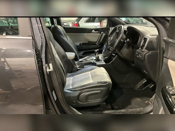 Used Kia Sportage 2018 for sale - 77074065: Photo