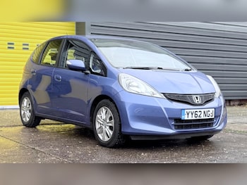 Used Honda Jazz 2012 for sale - 77205068: Photo