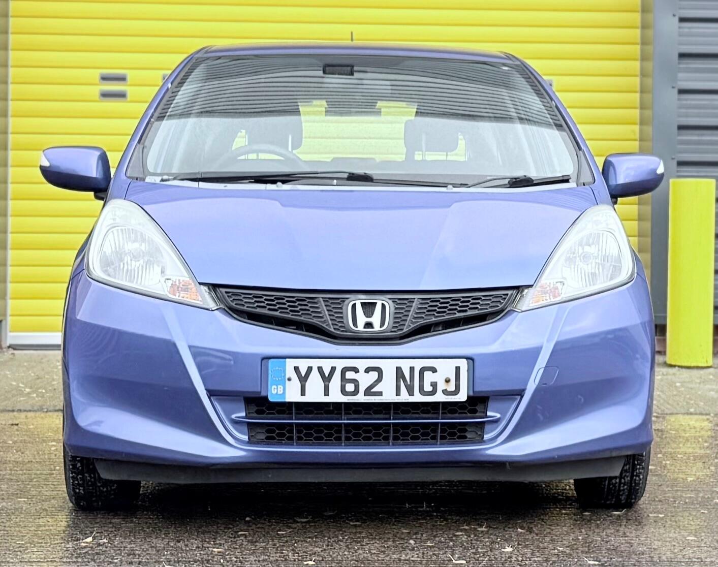 Used Honda Jazz 2012 for sale - 77205068: Photo 2