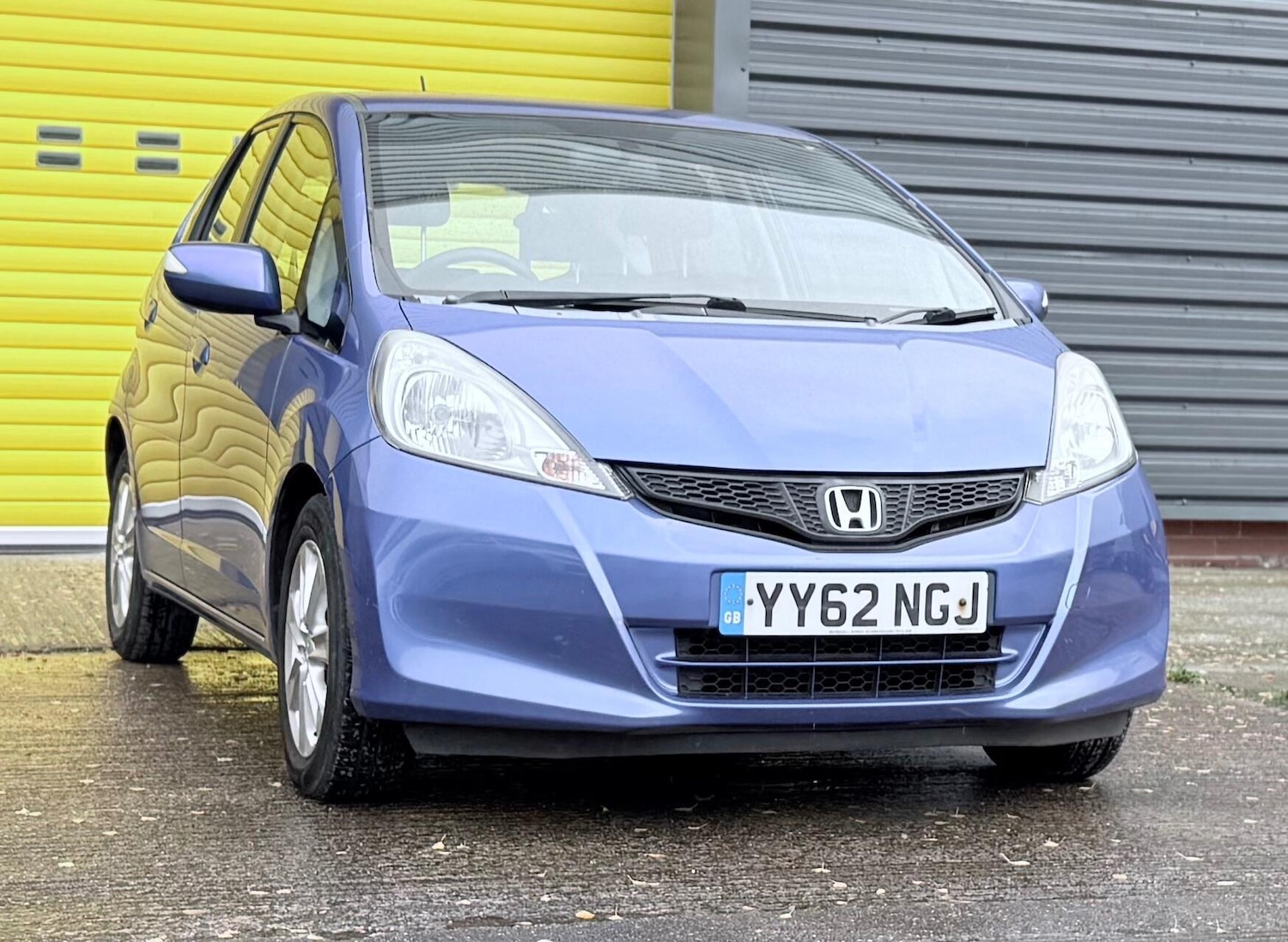 Used Honda Jazz 2012 for sale - 77205068: Photo 3