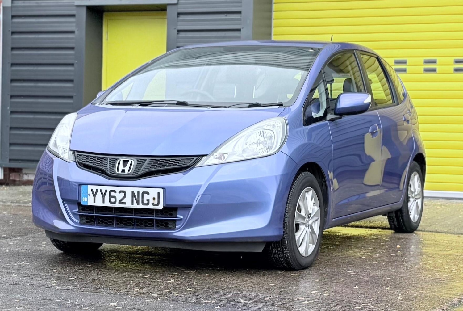Used Honda Jazz 2012 for sale - 77205068: Photo 4