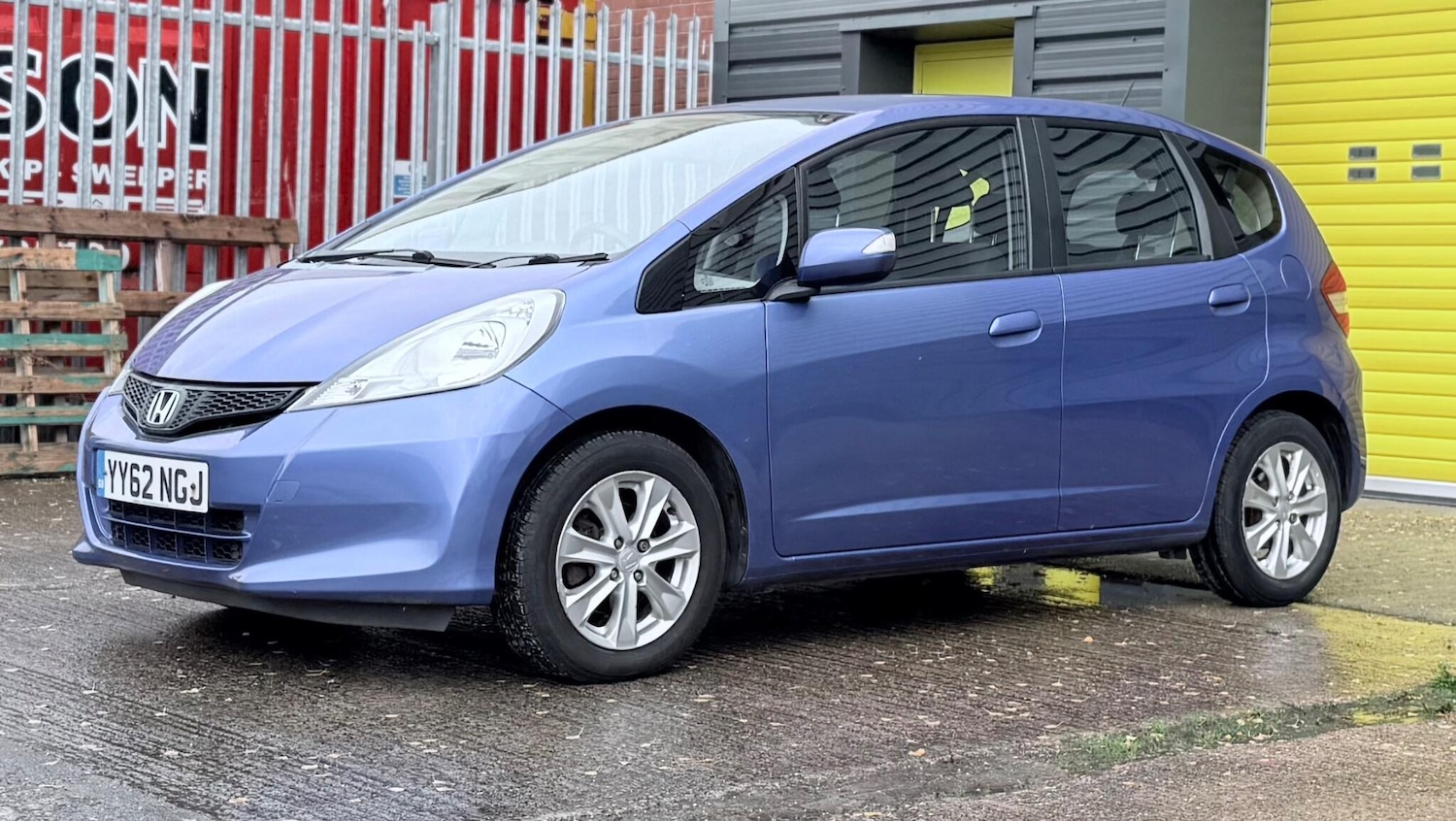 Used Honda Jazz 2012 for sale - 77205068: Photo 5