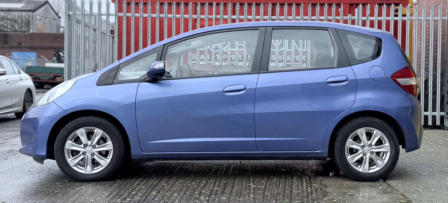 Used Honda Jazz 2012 for sale - 77205068: Photo 7