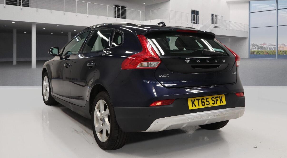 Used Volvo V40 2016 for sale - 76484593: Photo 4