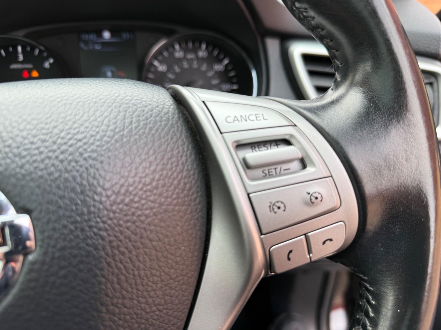 Used Nissan Qashqai 2014 for sale - 76484436: Photo 30