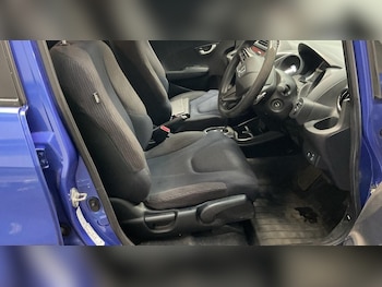 Used Honda Jazz 2012 for sale - 77040014: Photo