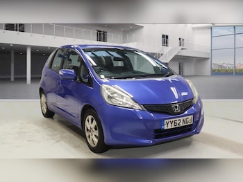 Used Honda Jazz 2012 for sale - 77040014: Photo