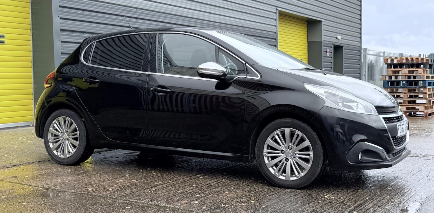 Used Peugeot 208 2017 for sale - 77205071: Photo 14