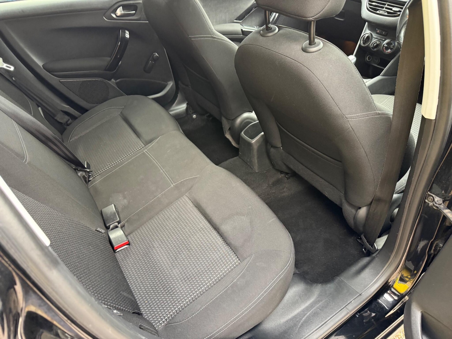 Used Peugeot 208 2017 for sale - 77205071: Photo 17