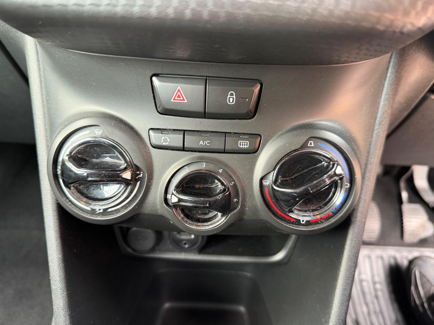 Used Peugeot 208 2017 for sale - 77205071: Photo 26