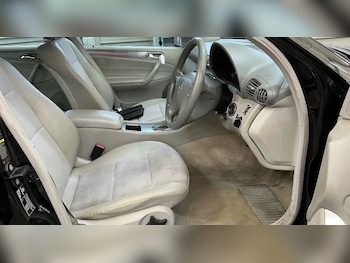 Used Mercedes-Benz C Class 2005 for sale - 77750081: Photo