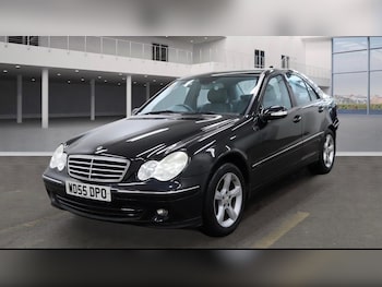 Used Mercedes-Benz C Class 2005 for sale - 77750081: Photo