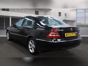 Used Mercedes-Benz C Class 2005 for sale - 77750081: Photo
