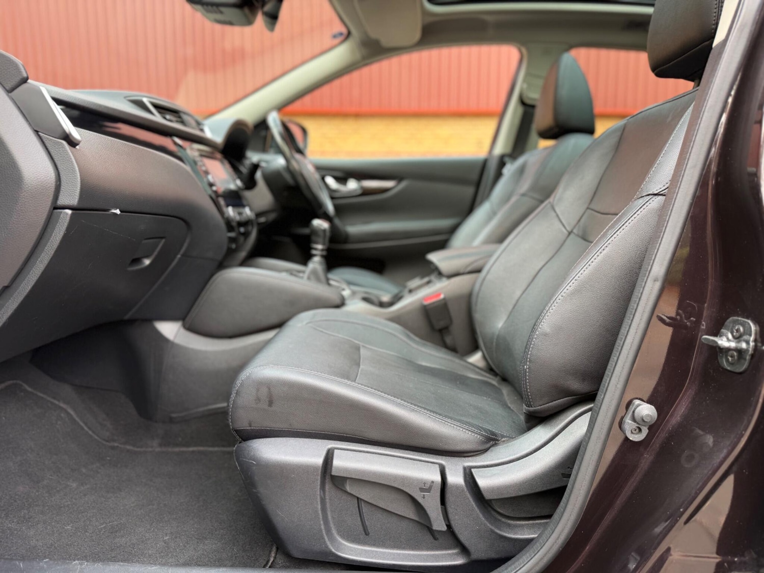 Used Nissan Qashqai 2014 for sale - 76527609: Photo 23