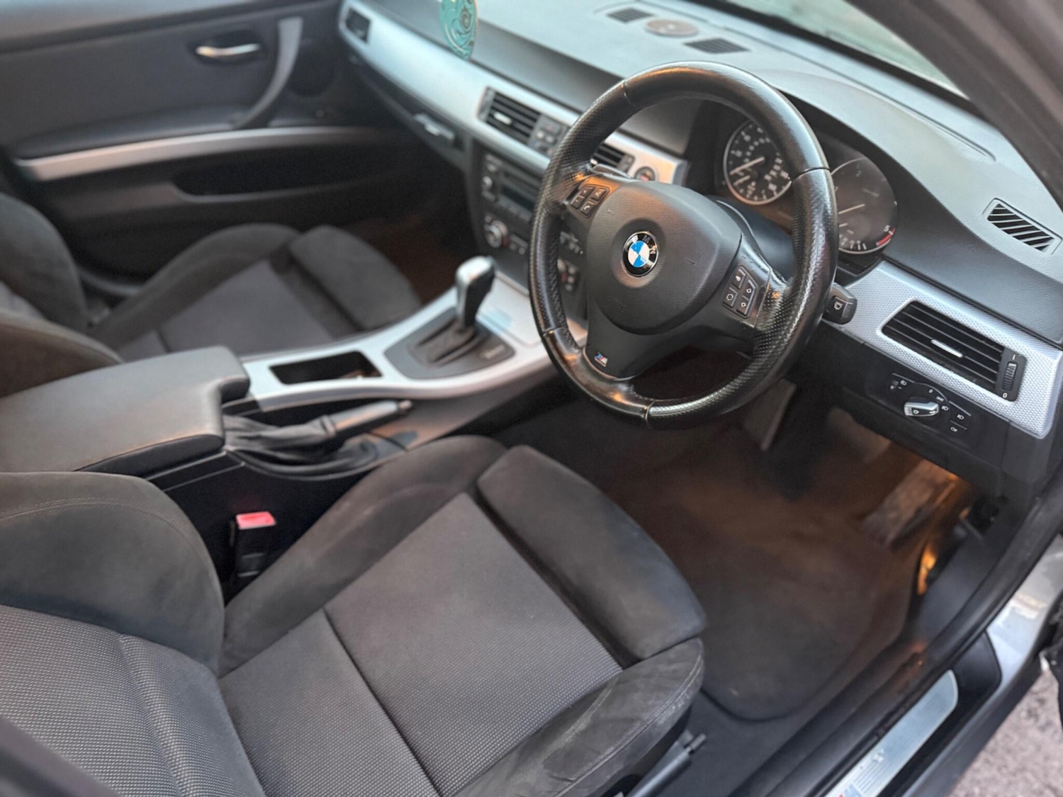 Used BMW 3 Series 2009 for sale - 77091088: Photo 2